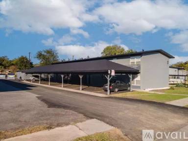Main picture of 2515 Clara Ln