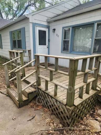Main picture of 829 SW Cambridge Ave