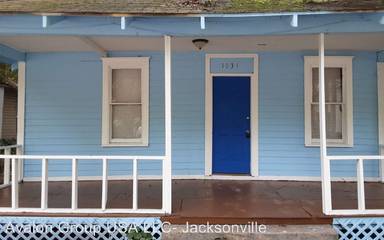 Main picture of 1034 E 14th St