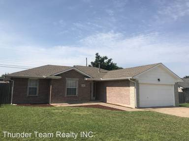 Main picture of 704 Little River Cir