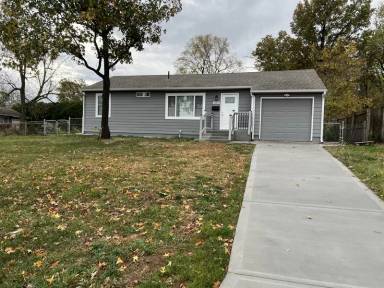 Main picture of 6309 E 147th St