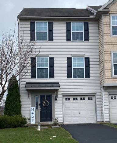Main picture of 141 Cambridge Ln