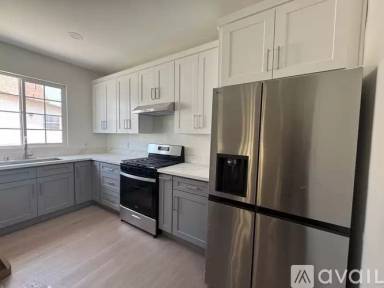 Main picture of 3230 Manitou Ave