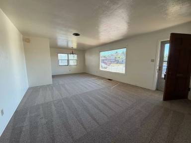 Main picture of 2231 Pine St