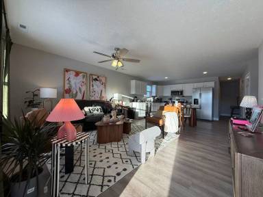 Main picture of 210 Taylor Dr