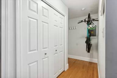 Main picture of 7 Mortimer Pl