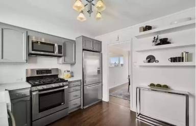 Main picture of 10 Heather Ave
