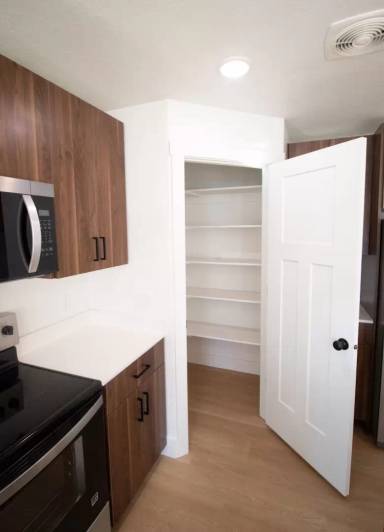 Main picture of 950 Valentine - Building 7 Unit 3