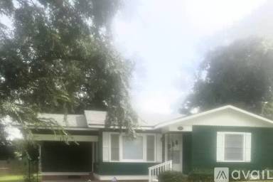 Main picture of 127 N Richelieu Cir