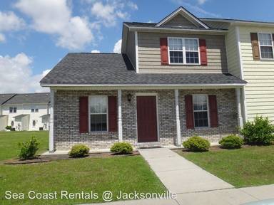 Main picture of 300 Ashwood Dr