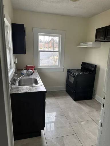 Main picture of 4300 Court T
