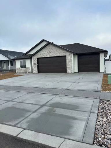 Main picture of 1046 Alpine Ave