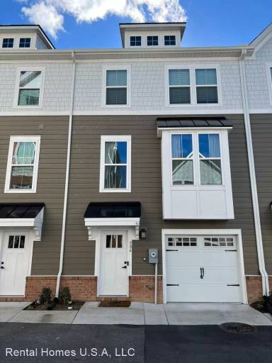 Main picture of 586 Westport St