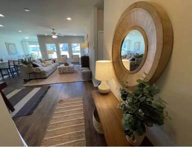 Main picture of 8704 Mohring Pl