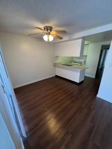 Main picture of Canyon Bluffs
