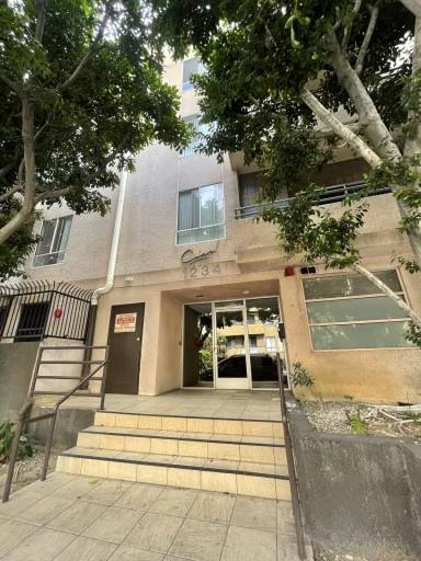 Main picture of 1234 N Las Palmas Ave