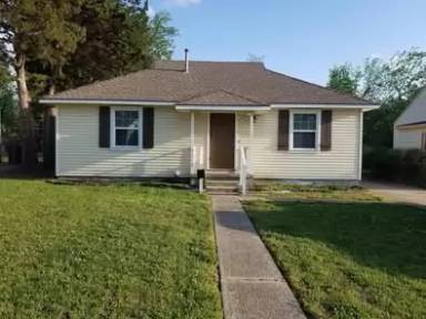 Main picture of 226 W Ercoupe Dr