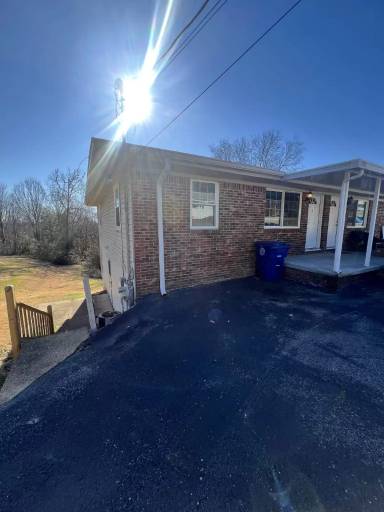 Main picture of 4240 Crestview Dr