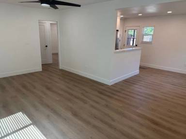 Main picture of 793 W Pomona Blvd