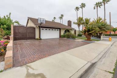 Main picture of 16741 Leafwood Cir