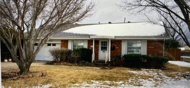 Main picture of 2303 Larry St