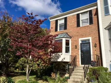 Main picture of 6084 Joust Ln