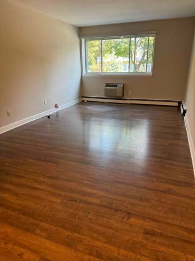 Main picture of 2131 N Summit Ave