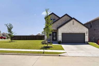 Main picture of 803 Russell Dr