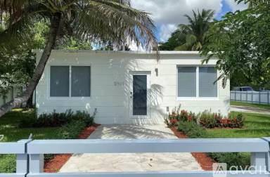 Main picture of 5901 SW 62nd Ter