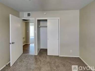 Main picture of 111 E McKinley St