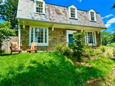 Main picture of 3147 Westover Dr SE