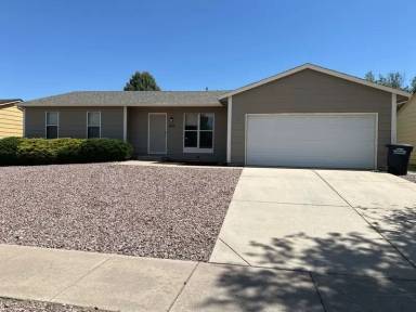 Main picture of 2815 Blake Dr
