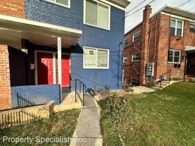 Main picture of 222 Webster St NE