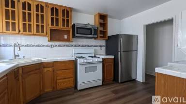 Main picture of 1249 S Plymouth Blvd