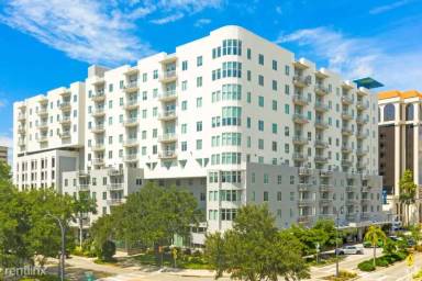 Main picture of 222 S Palm Ave