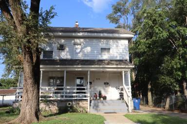 Main picture of 420 S 12th St