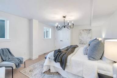 Main picture of 881 S 635 W