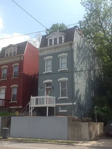 Main picture of 595 Martin Luther King Dr W