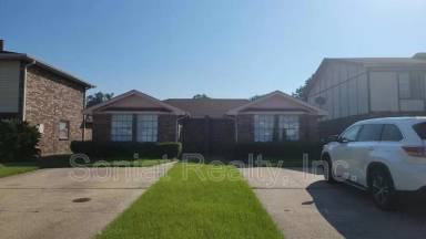 Main picture of 7825 Star St