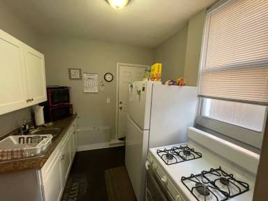 Main picture of 3172 W 103rd St