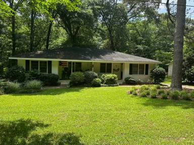 Main picture of 125 Woody Drive