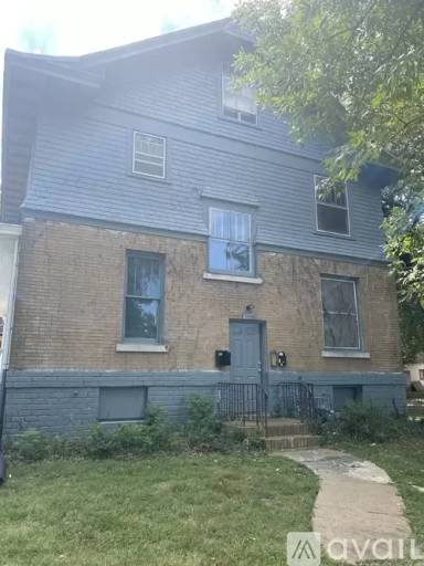 Main picture of 1003 SW Munson Ave