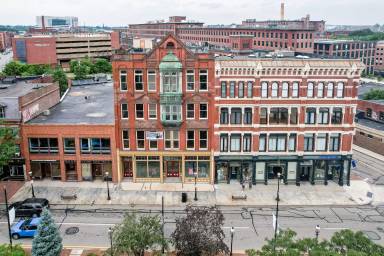 Main picture of 231 Central St