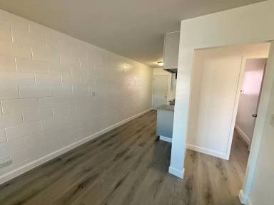 Main picture of 271 Kalihi St