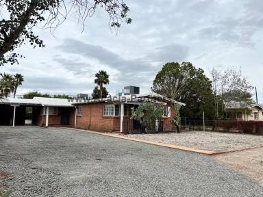 Main picture of 2509 E Linden St