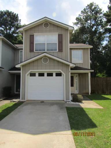 Main picture of 168 Commons Dr