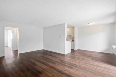 Main picture of 3637 Glendon Ave