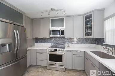 Main picture of 60 Halili Ln