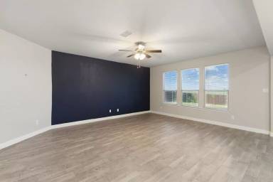 Main picture of 1914 Albany Ln