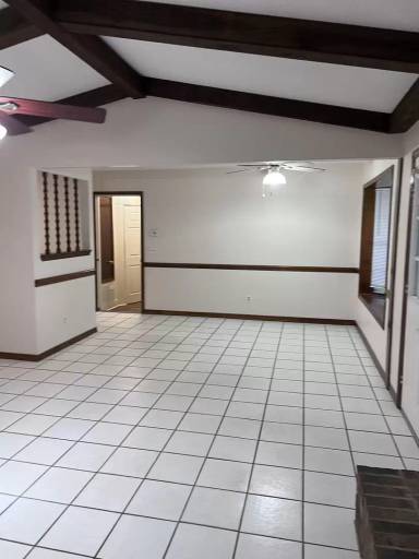 Main picture of 599 Peppertree Ln